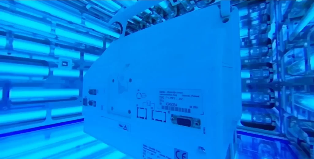Patient Monitor INSIDE ZEUS with UVC (1)-min